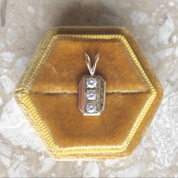 Vintage Jewelry - Modern Yellow Gold Diamond Bar Pendant MCM